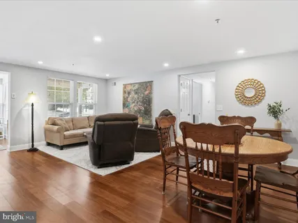 $315,000 | 3620 Sherbrooke Circle, Unit 103, Woodbridge, VA 22192