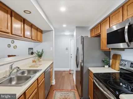 $315,000 | 3620 Sherbrooke Circle, Unit 103, Woodbridge, VA 22192