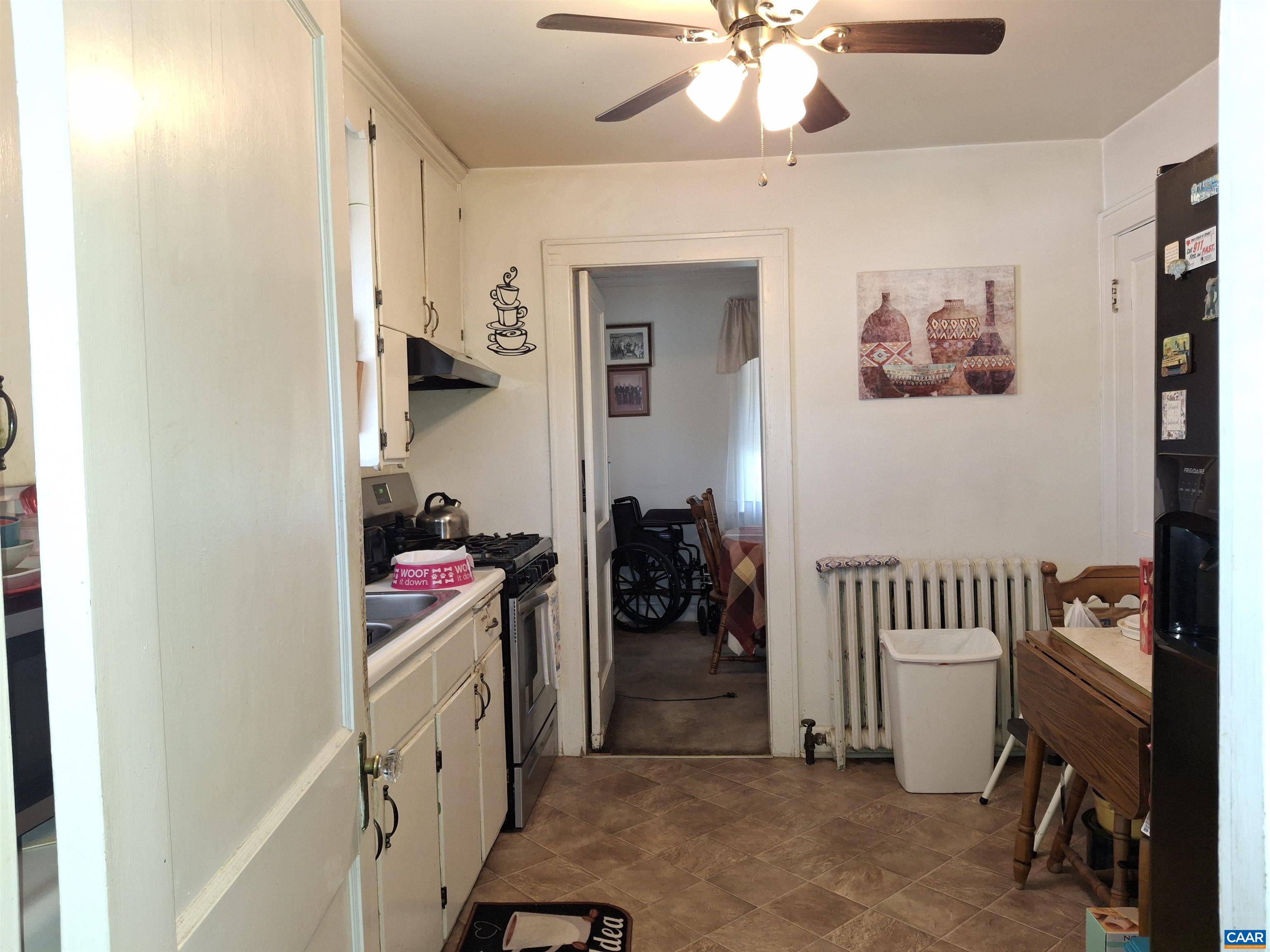 346 Port Republic Road Waynesboro, VA 22980 - Photo 6 of 19