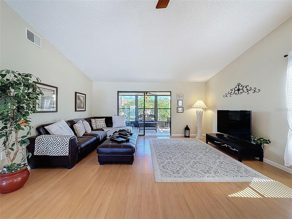 9981 Eagles Point Circle, Unit 4 Port Richey, FL 34668 - Photo 9 of 41 Gallery Image 9