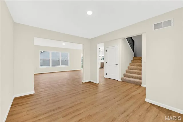 $479,900 | 421 Chamberlain Drive, Troy, IL 62294