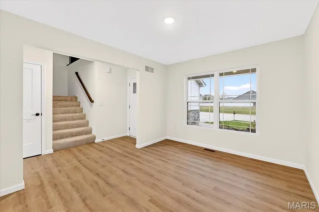 $479,900 | 421 Chamberlain Drive, Troy, IL 62294