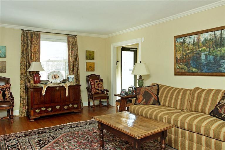326 Cochran Road Lexington, KY 40502 - Photo 13 of 34 Photo 13