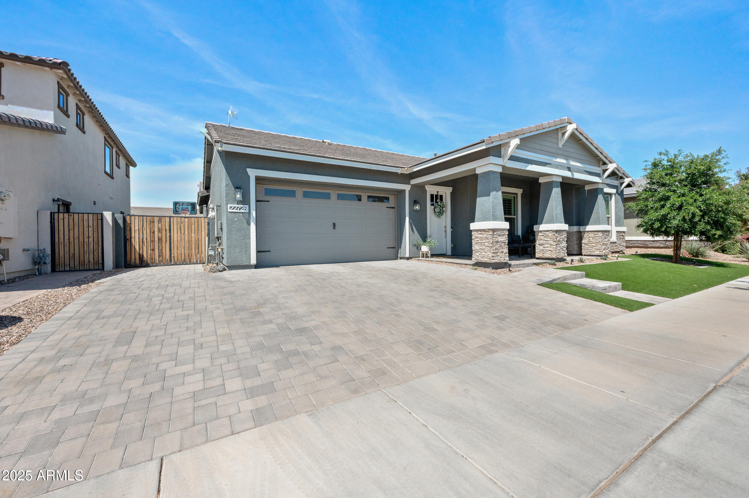 22728 East Camacho Road Queen Creek, AZ 85142 - Photo 3 of 37 3__jmz1043