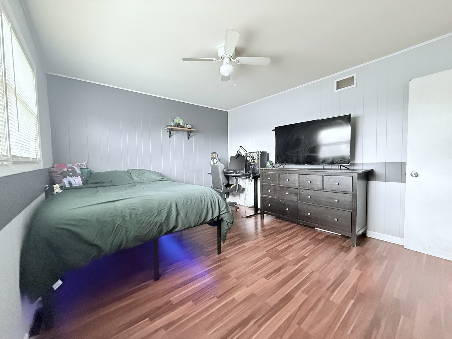 510 South Mt Prospect Road Des Plaines, IL 60016 - Photo 25 of 36