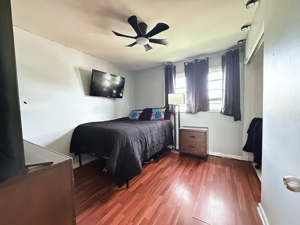 $495,500 | 510 South Mt Prospect Road, Des Plaines, IL 60016