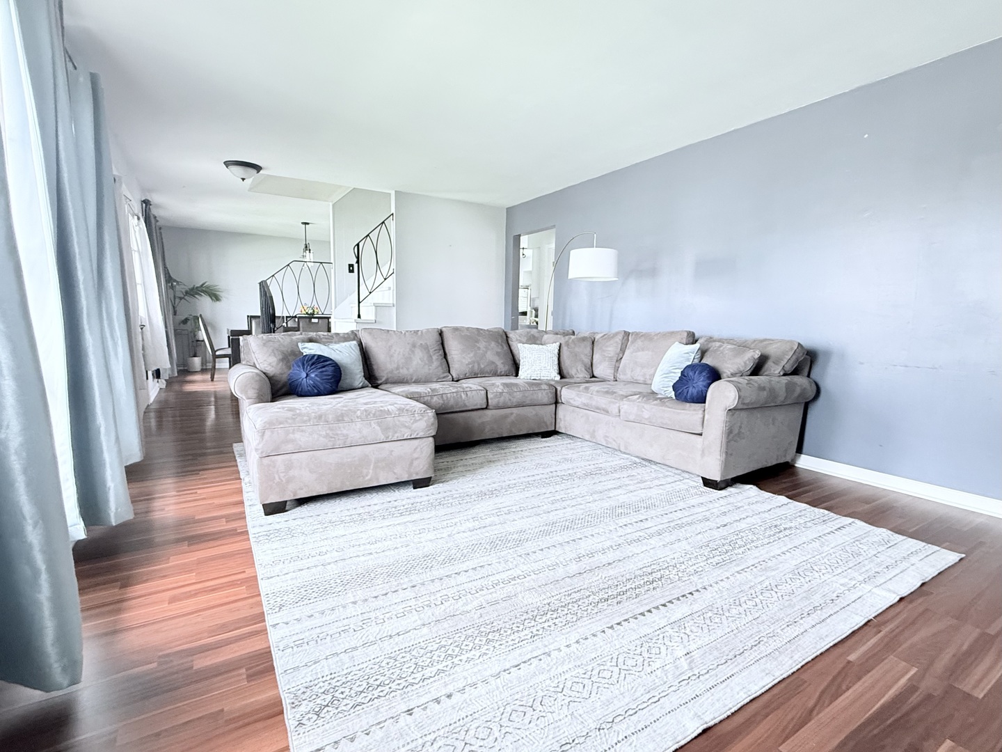 510 South Mt Prospect Road Des Plaines, IL 60016 - Photo 4 of 36