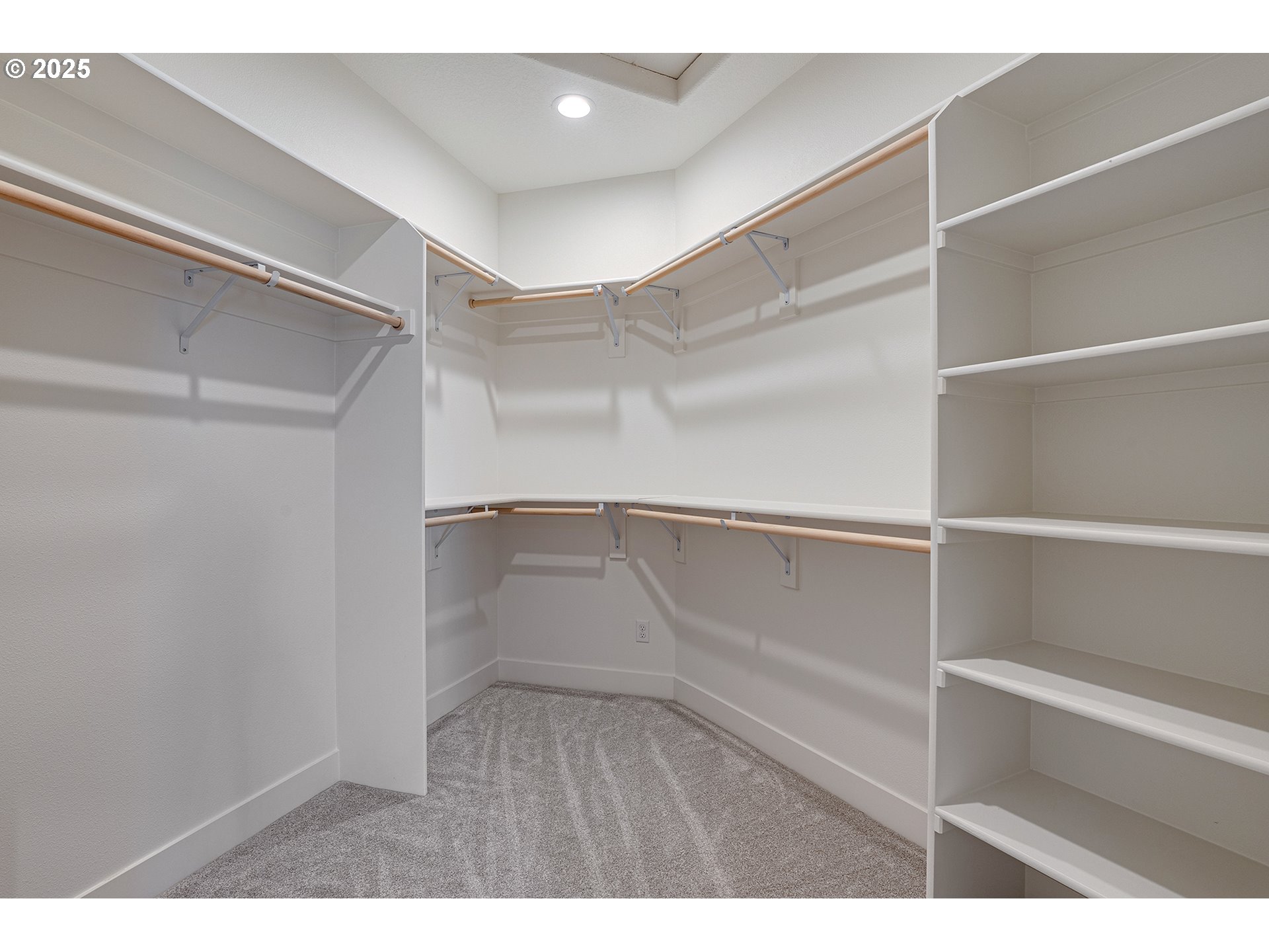 14 Juarez Lake Oswego, OR 97035 - Photo 32 of 38