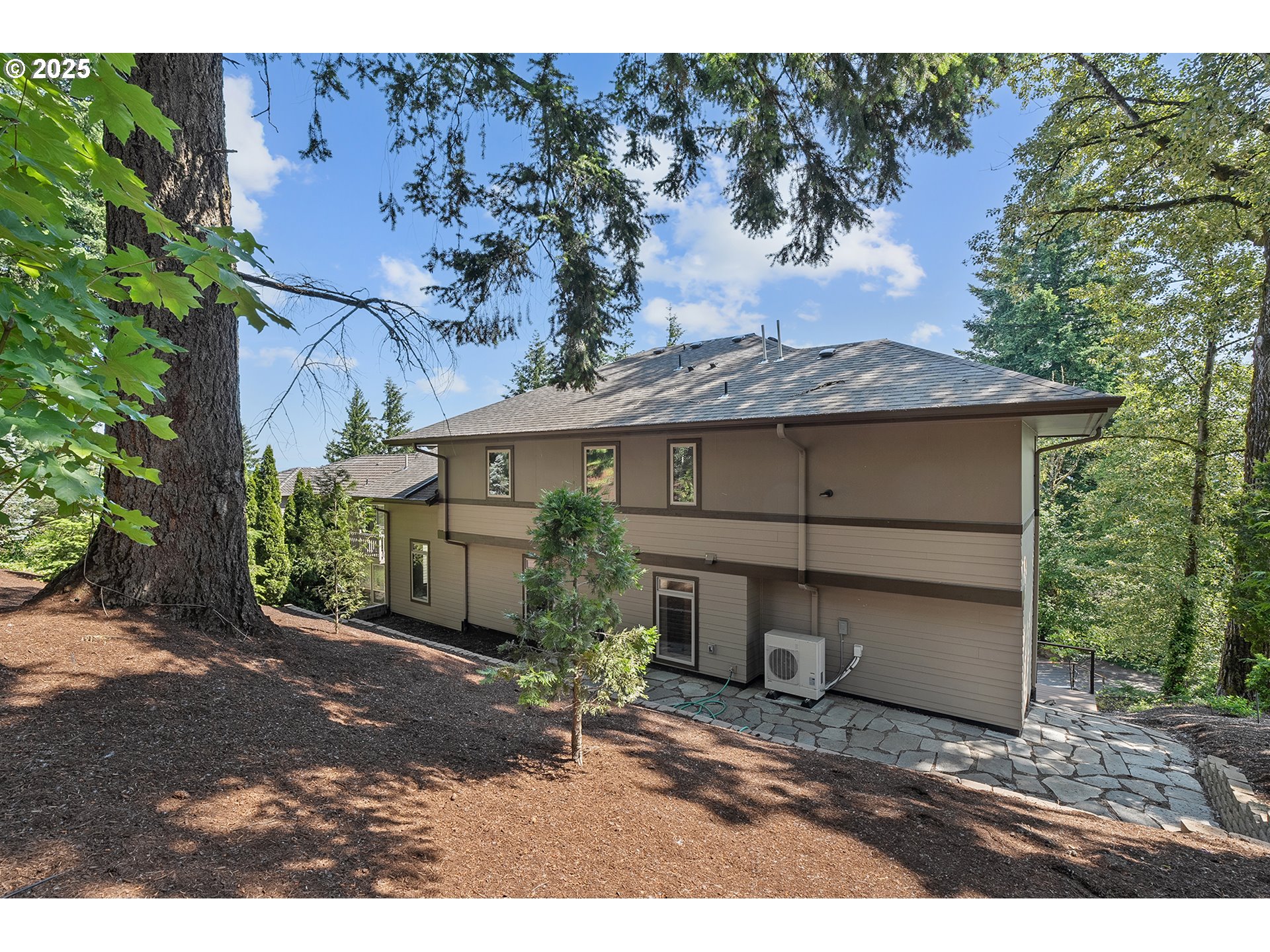 14 Juarez Lake Oswego, OR 97035 - Photo 33 of 38