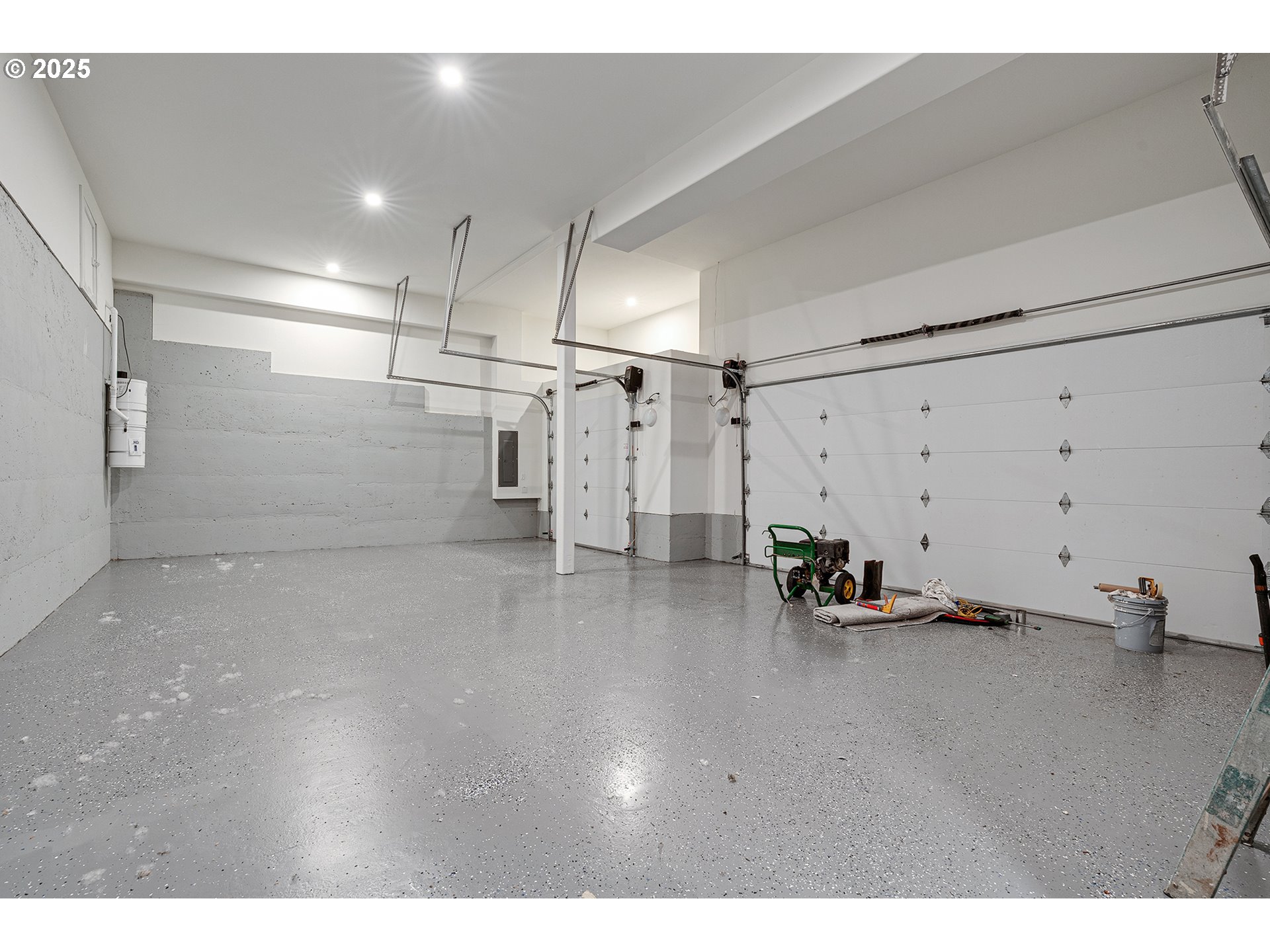 14 Juarez Lake Oswego, OR 97035 - Photo 35 of 38