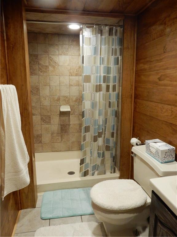 271 Castle Road Pittsburgh, PA 15234 - Photo 17 of 21 Gallery Image 17