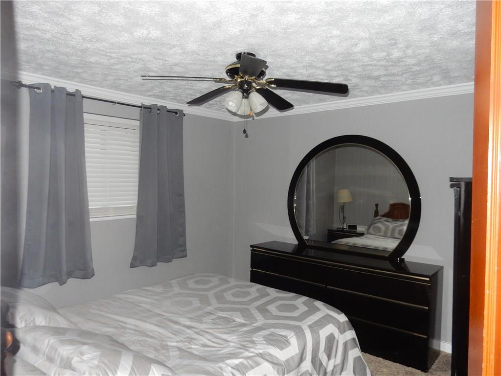 271 Castle Road Pittsburgh, PA 15234 - Photo 9 of 21 Gallery Image 9