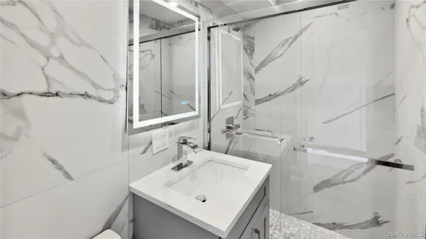 $2,199,000 | 31-04 28th Avenue | Astoria