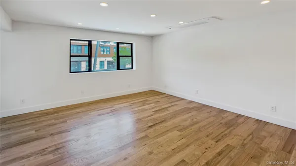 $2,199,000 | 31-04 28th Avenue | Astoria