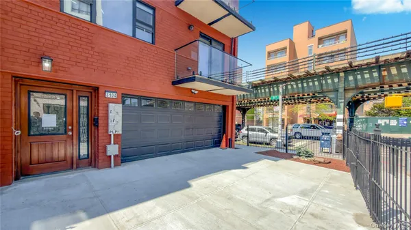 $2,199,000 | 31-04 28th Avenue | Astoria