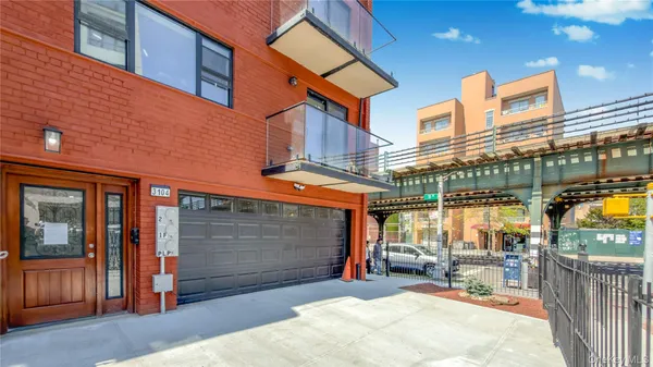$2,199,000 | 31-04 28th Avenue | Astoria