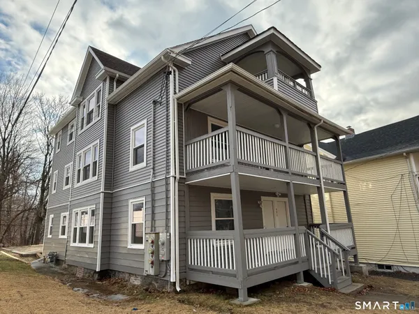 $1,950 | 484 West Street, Bristol, CT 06010