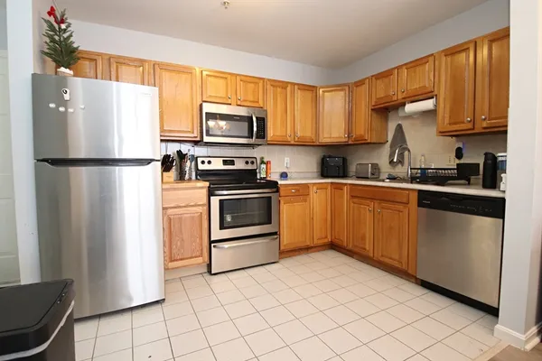 $335,000 | 20 Heaths Court, Unit 104, Lynn, MA 01905