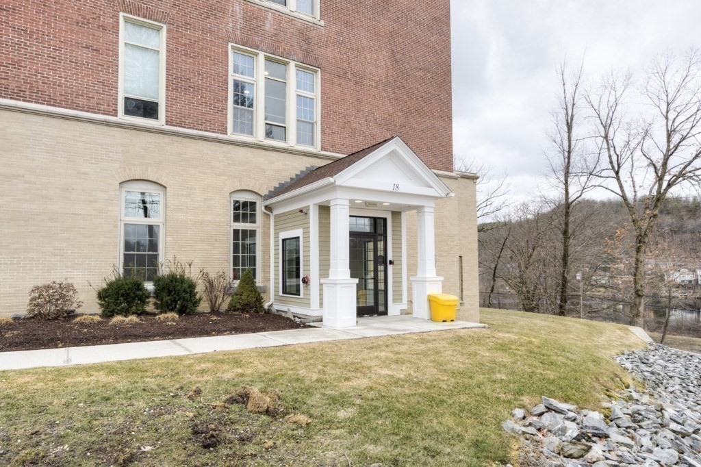 18 Eagle Nest Road, Unit 333 Clinton, MA 01510 - Photo 19 of 21 Gallery Image 19
