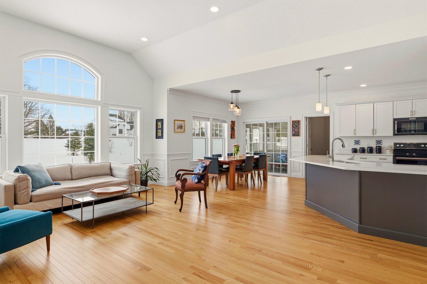 6 Hayden Drive Dover, NH 03820 - Photo 2 of 49