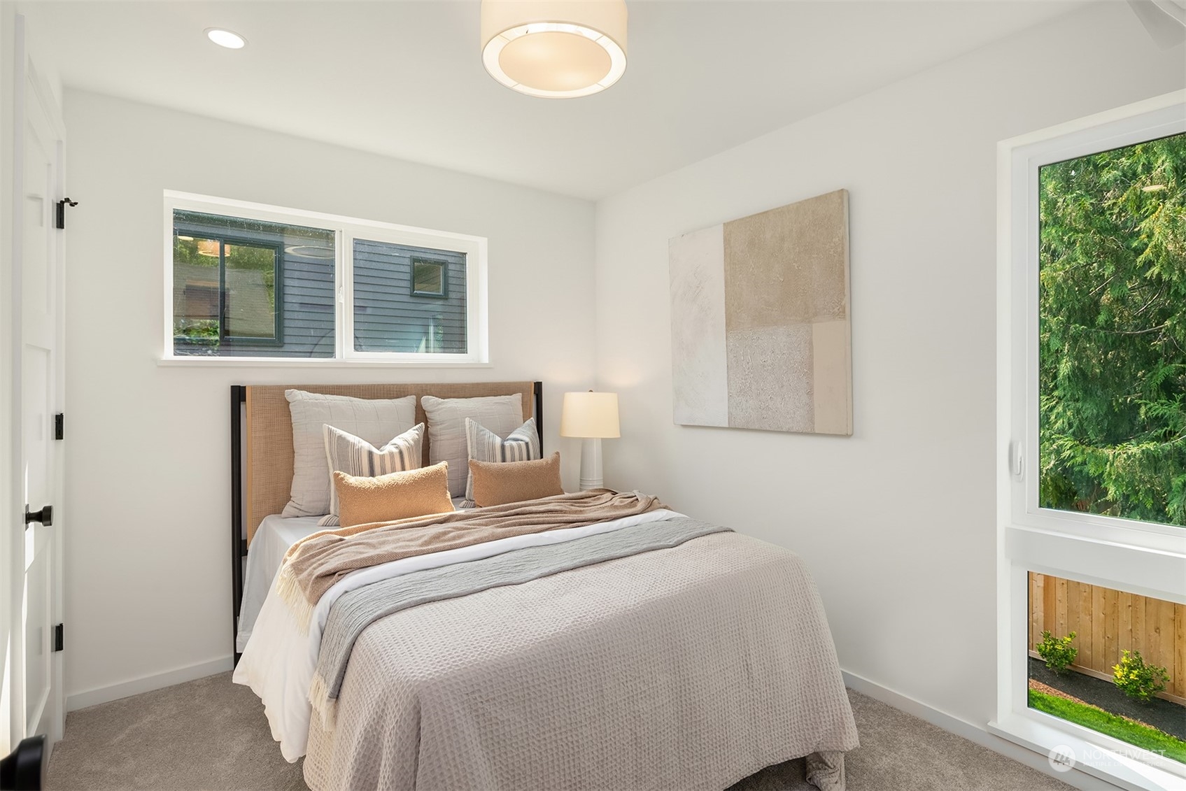 3230 Northeast 86th Street Seattle, WA 98115 - Photo 11 of 16