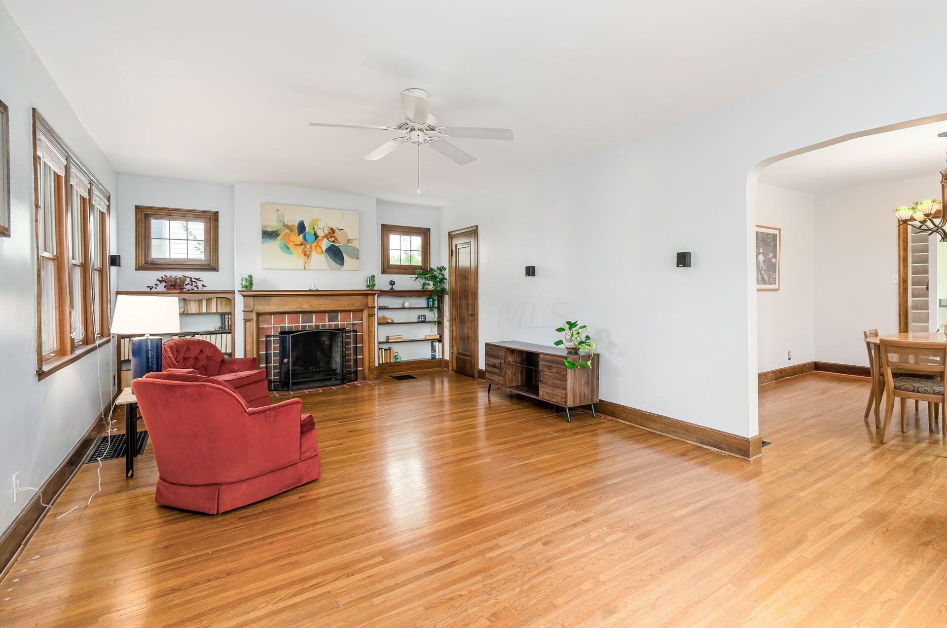 806 South Cassingham Road Columbus, OH 43209 - Photo 11 of 38 011_ Rd Columbus OH 43209 USA