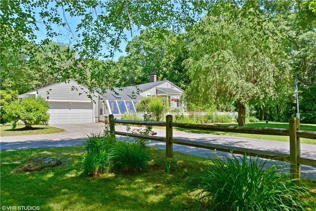 60 Diamond Hill Road Hopkinton, RI 02808 - Photo 2 of 15