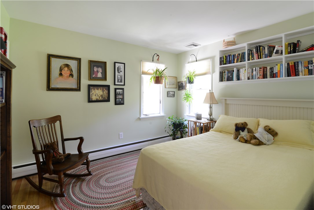 60 Diamond Hill Road Hopkinton, RI 02808 - Photo 9 of 15