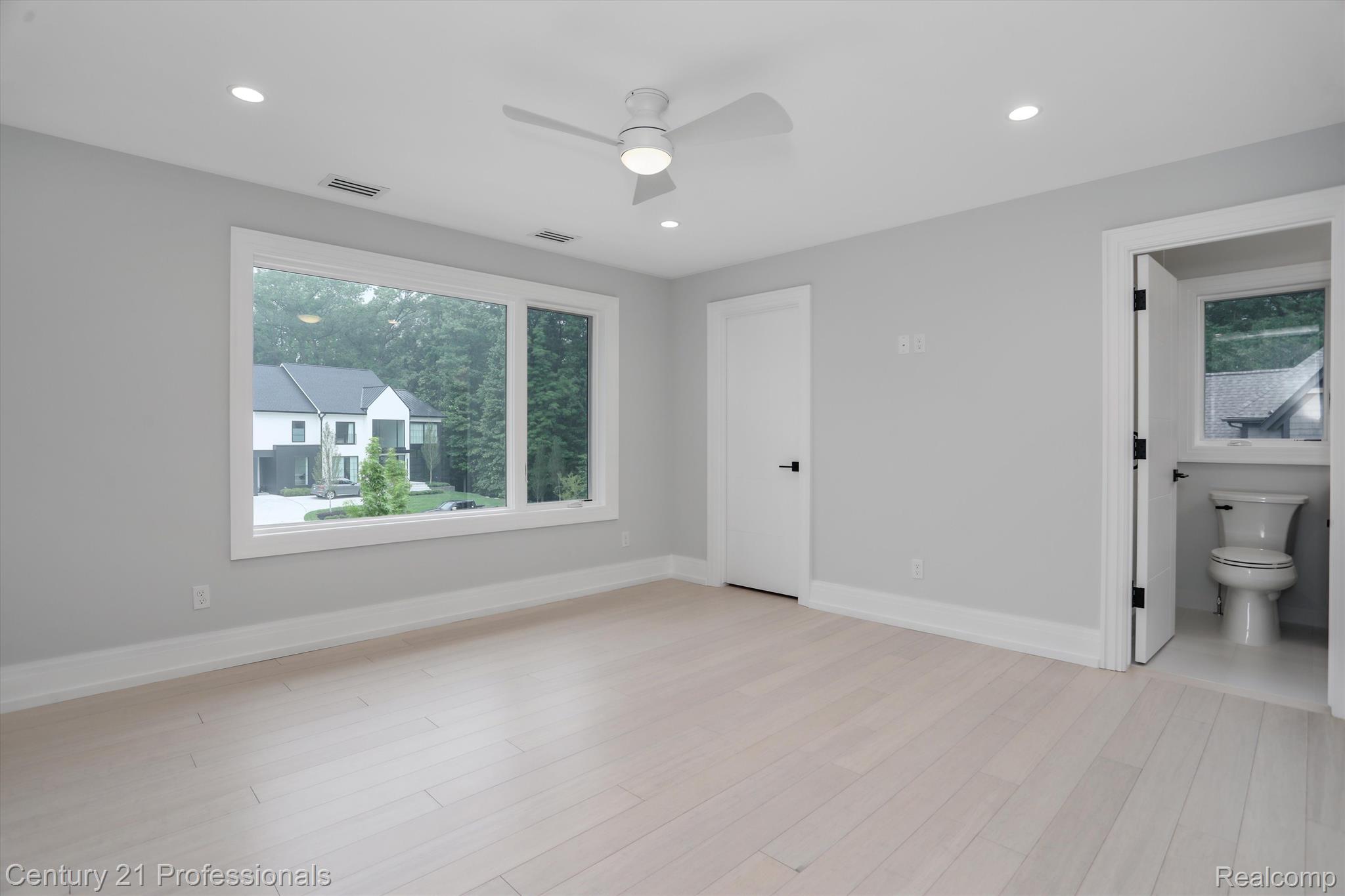 231 Enclave Drive Rochester, MI 48306 - Photo 51 of 80 Gallery Image 51