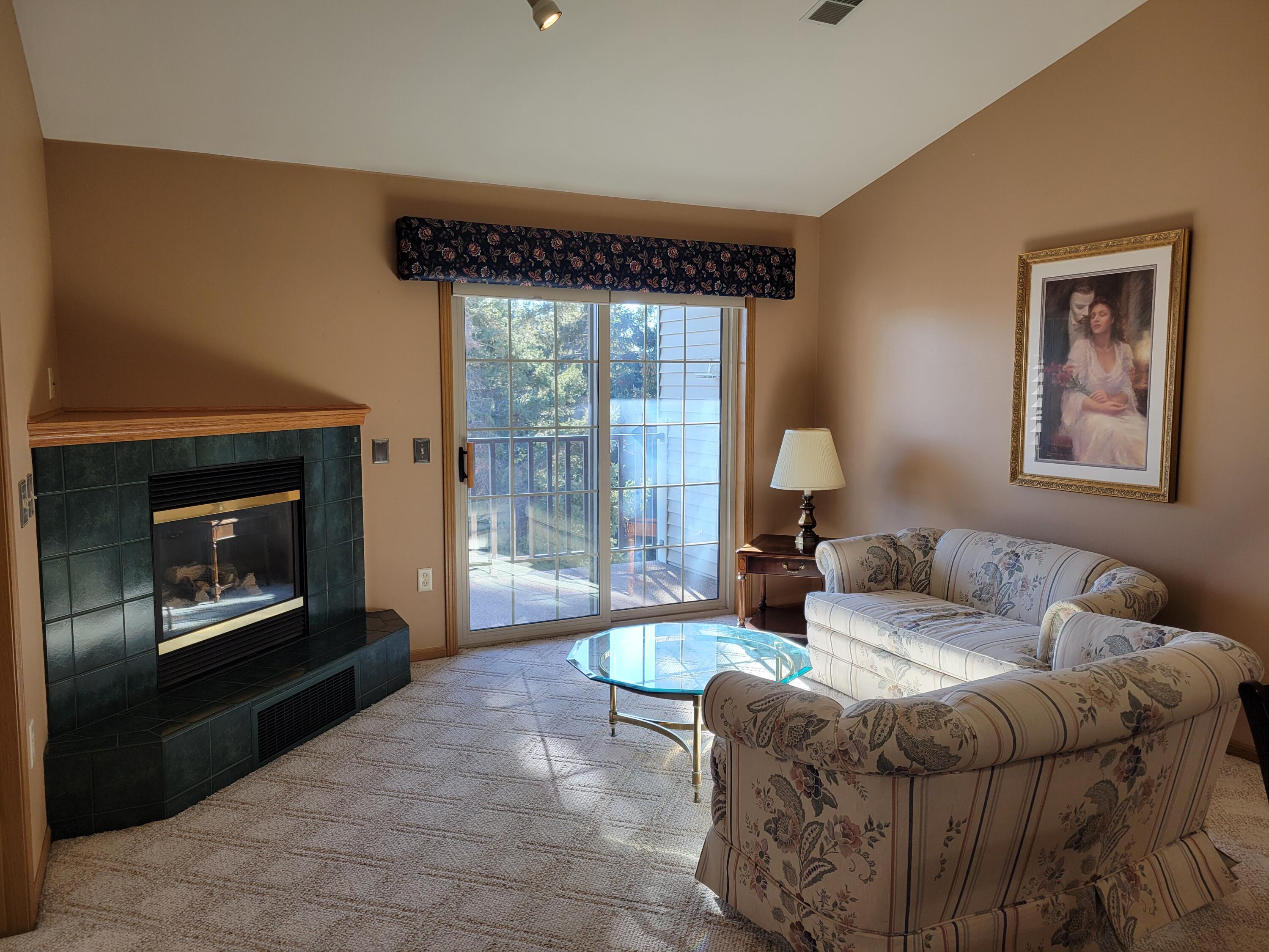 2111 Pine Ridge Court, Unit E Grafton, WI 53024 - Photo 3 of 35 Living room