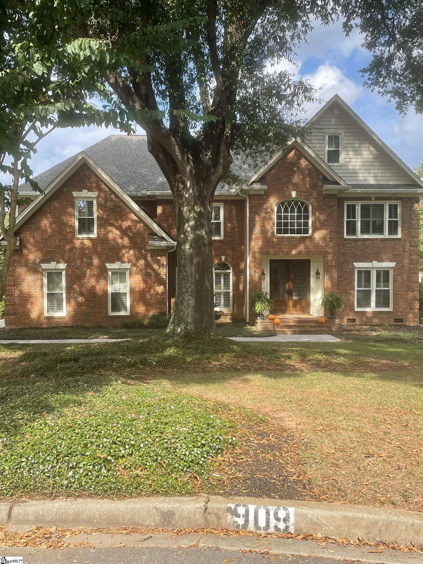 909 Spaulding Farm Road Greenville, SC 29615 - Photo 1 of 25 Gallery Image 1