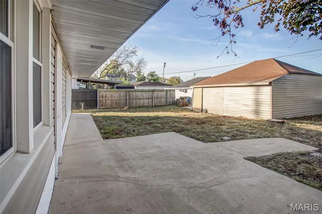 $159,000 | 523 Broadway, East Alton, IL 62024