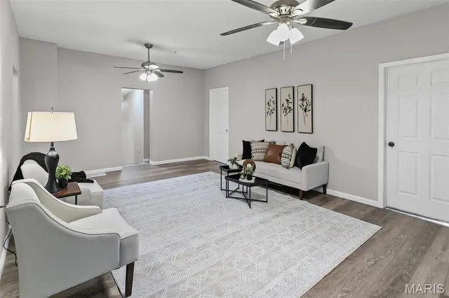 $159,000 | 523 Broadway, East Alton, IL 62024