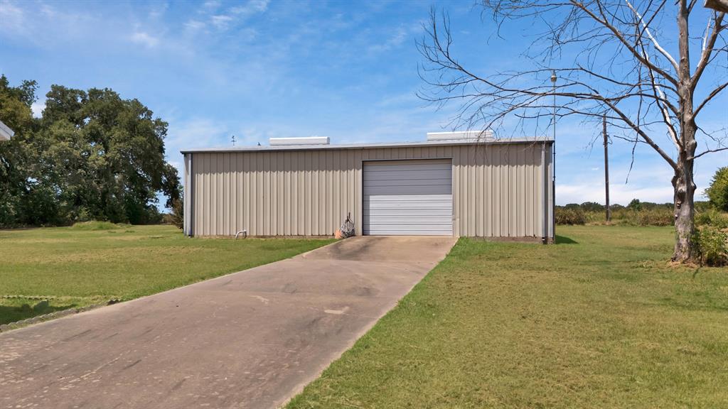 12748 County Road 4077 Scurry, TX 75158 - Photo 32 of 40 a view of outdoor space and yard