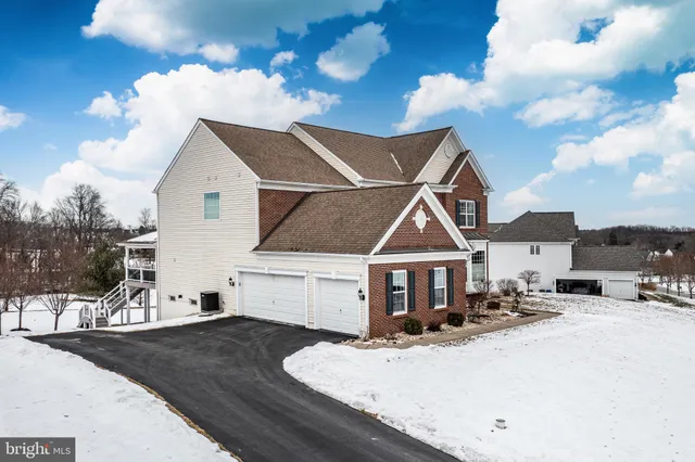 a view of a house with a patio