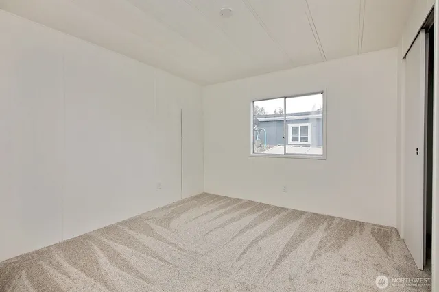 $95,000 | 700 Northwest Crosby Avenue, Unit 35, Oak Harbor, WA 98277