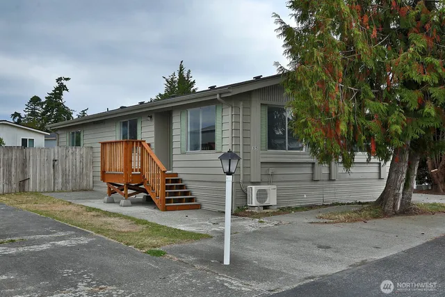 $95,000 | 700 Northwest Crosby Avenue, Unit 35, Oak Harbor, WA 98277