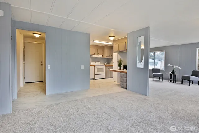 $95,000 | 700 Northwest Crosby Avenue, Unit 35, Oak Harbor, WA 98277