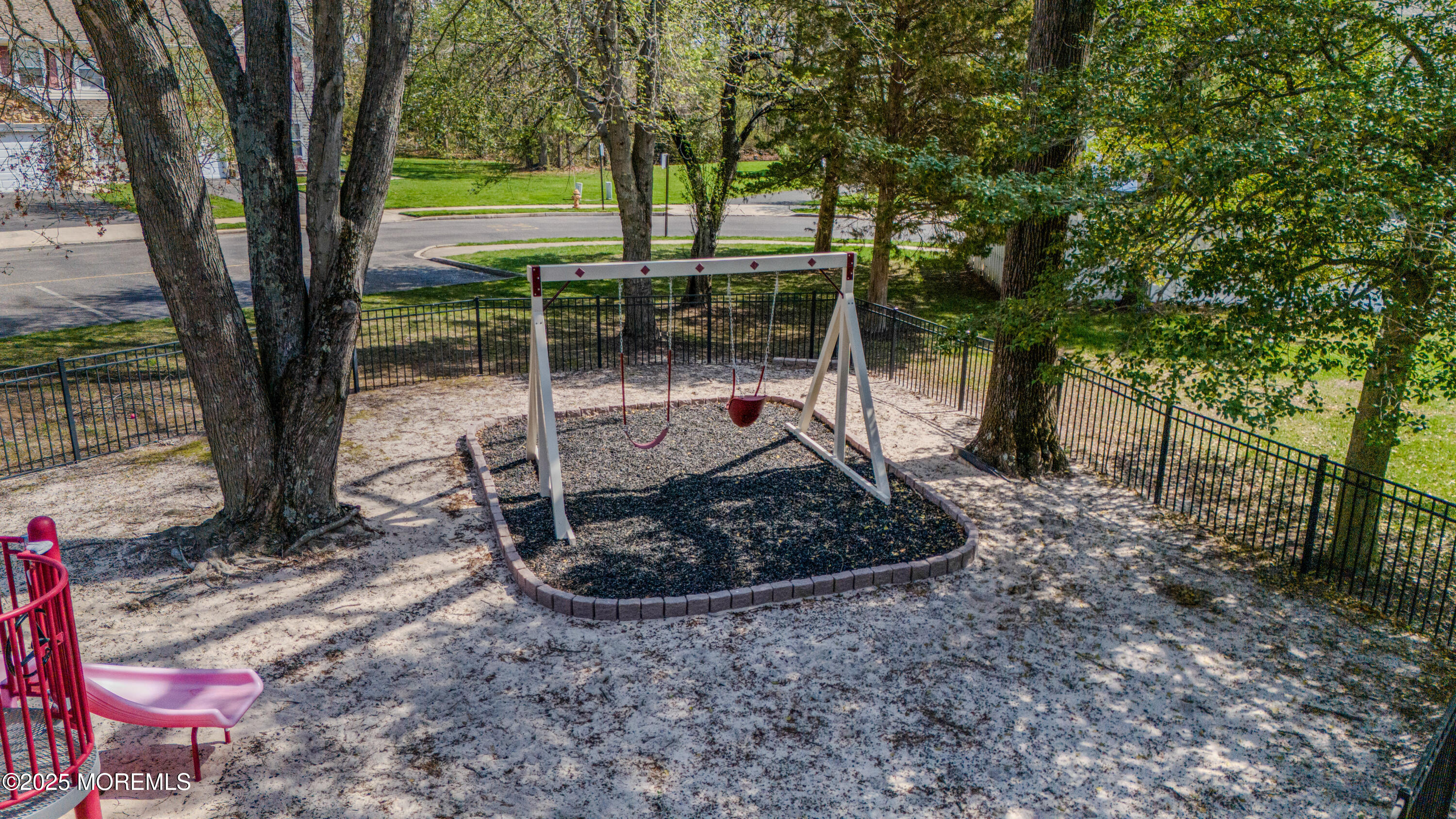 202 Iris Way Brick, NJ 08724 - Photo 25 of 28 DJI_20250424103825_0401_D