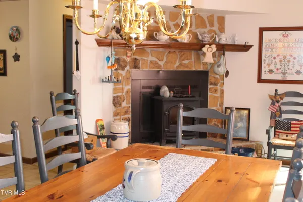 $225,000 | 175 Fincastle Heights Road, Jonesville, VA 24263