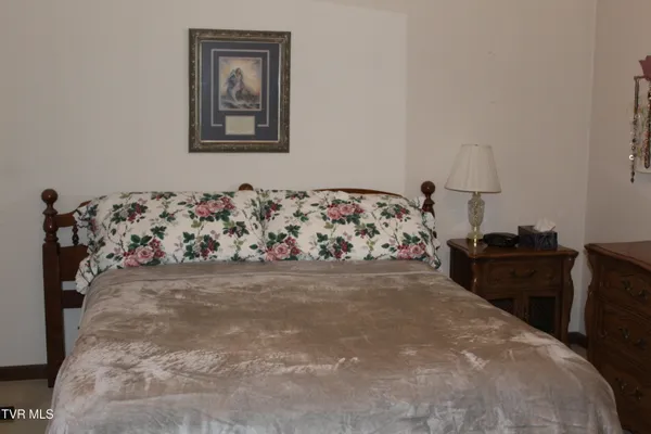 $225,000 | 175 Fincastle Heights Road, Jonesville, VA 24263