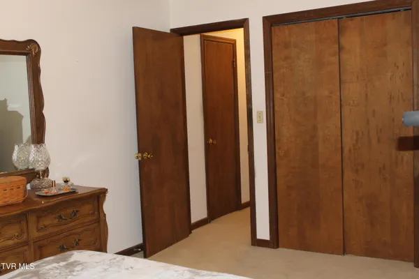 $225,000 | 175 Fincastle Heights Road, Jonesville, VA 24263