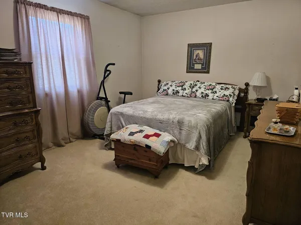 $225,000 | 175 Fincastle Heights Road, Jonesville, VA 24263