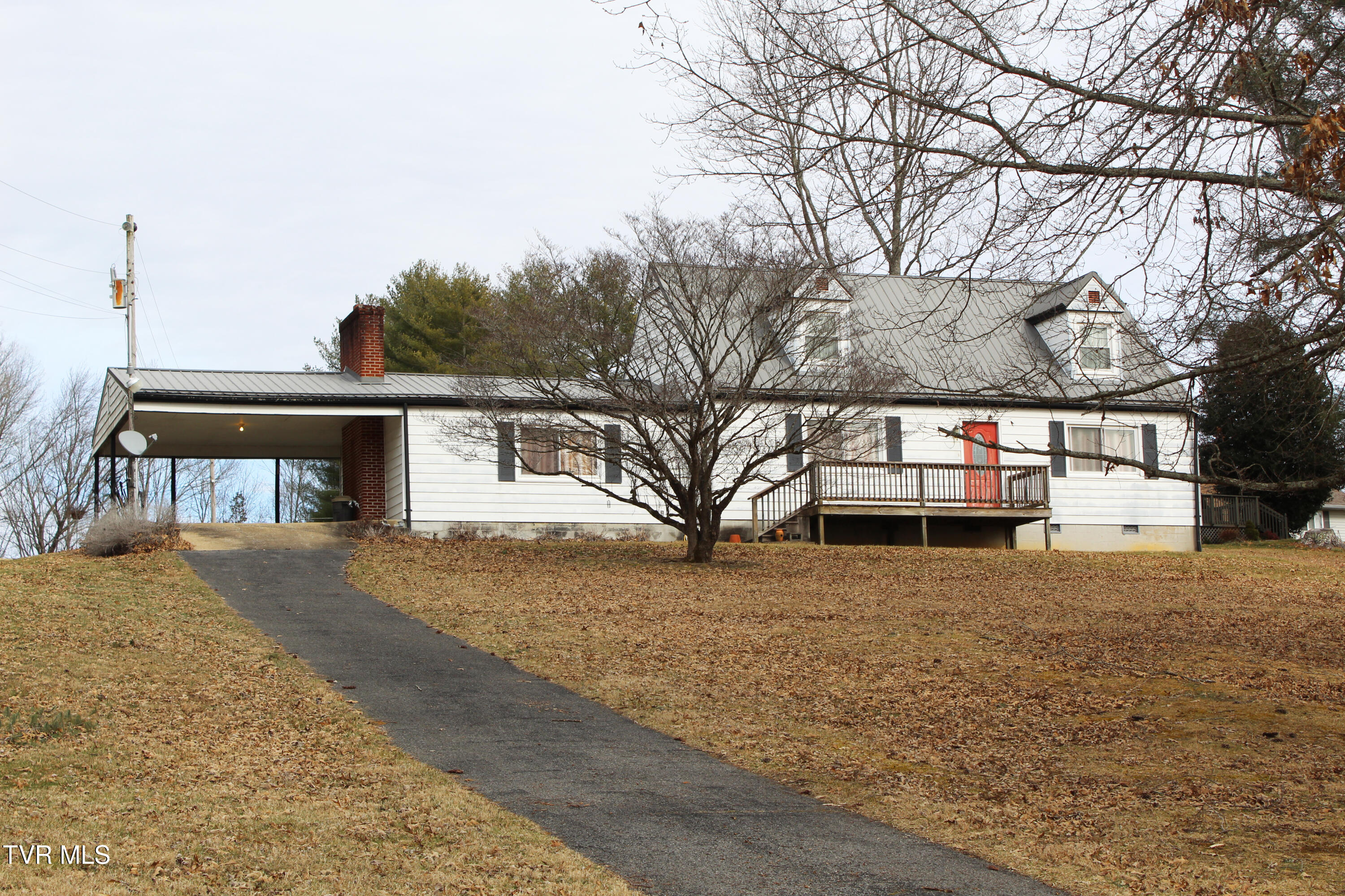175 Fincastle Heights Road Jonesville, VA 24263 - Photo 2 of 51 IMG_6431