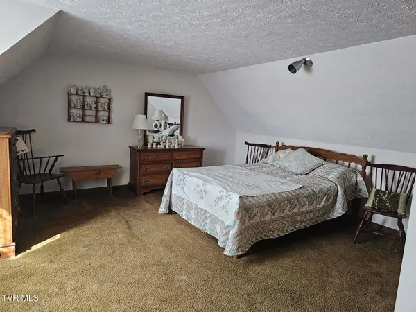 $225,000 | 175 Fincastle Heights Road, Jonesville, VA 24263