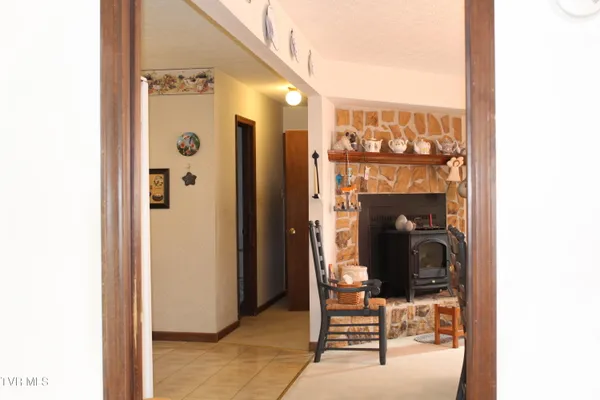 $225,000 | 175 Fincastle Heights Road, Jonesville, VA 24263