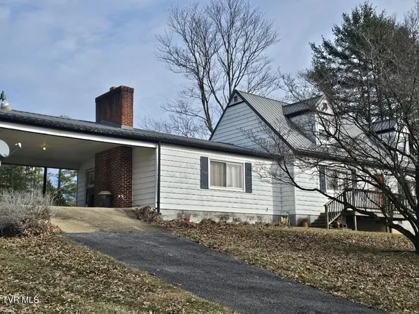 $225,000 | 175 Fincastle Heights Road, Jonesville, VA 24263