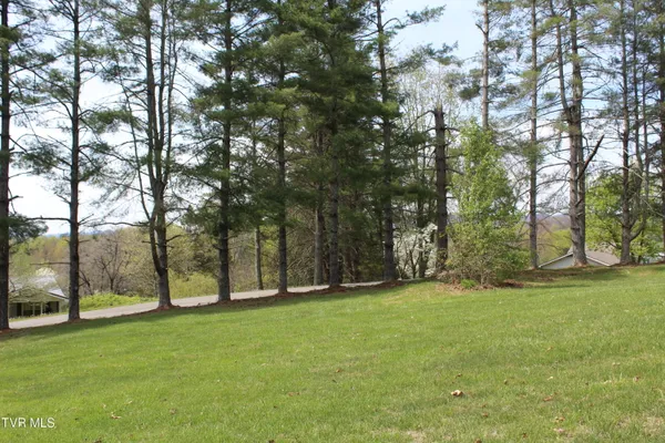 $225,000 | 175 Fincastle Heights Road, Jonesville, VA 24263