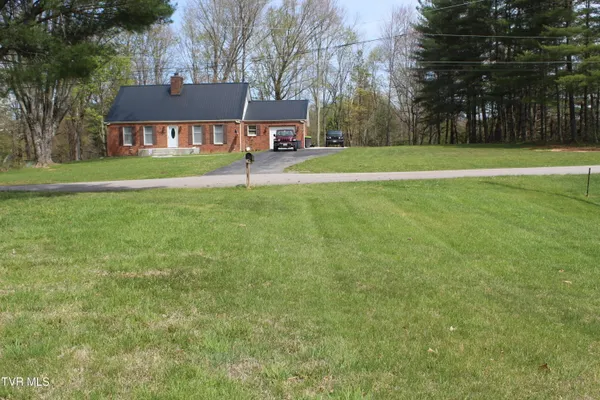 $225,000 | 175 Fincastle Heights Road, Jonesville, VA 24263