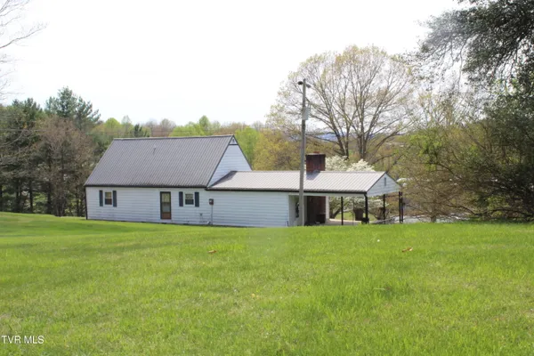 $225,000 | 175 Fincastle Heights Road, Jonesville, VA 24263